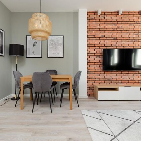Central Apartment Emilii Plater By Noclegi Renters Warschau Exterior foto