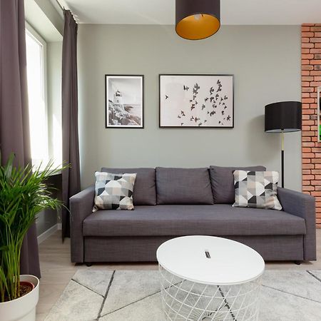 Central Apartment Emilii Plater By Noclegi Renters Warschau Exterior foto