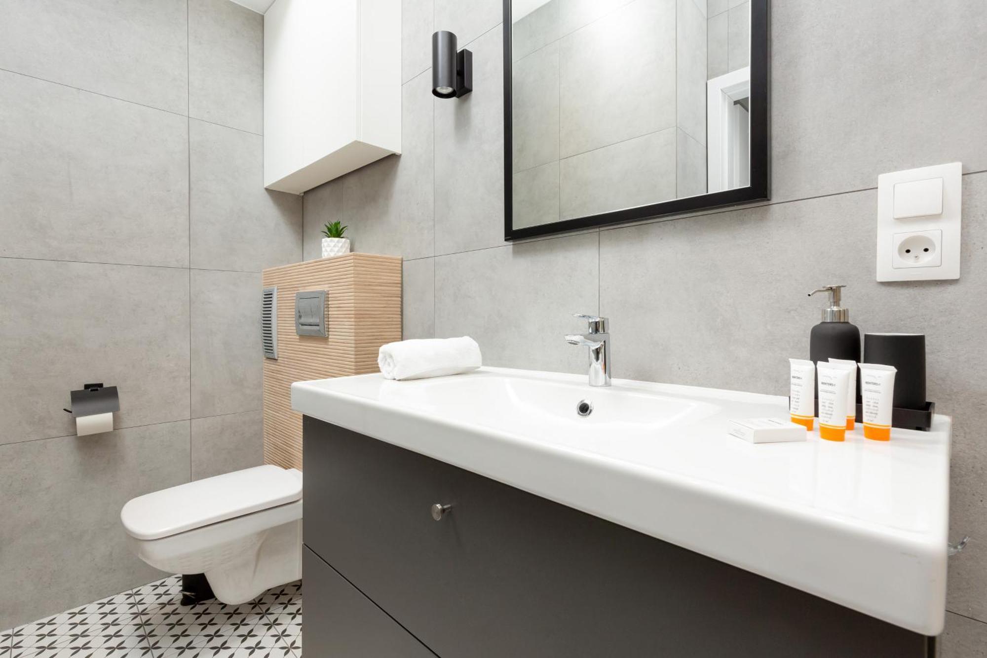 Central Apartment Emilii Plater By Noclegi Renters Warschau Exterior foto
